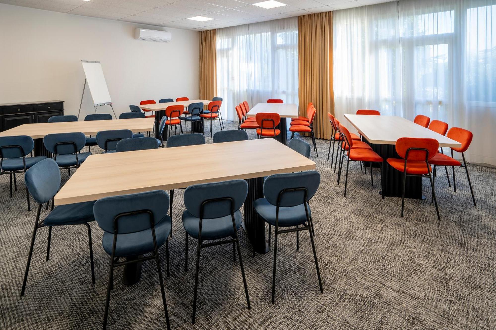 Le Carline, Sure Hotel Collection By Best Western Caen Bagian luar foto